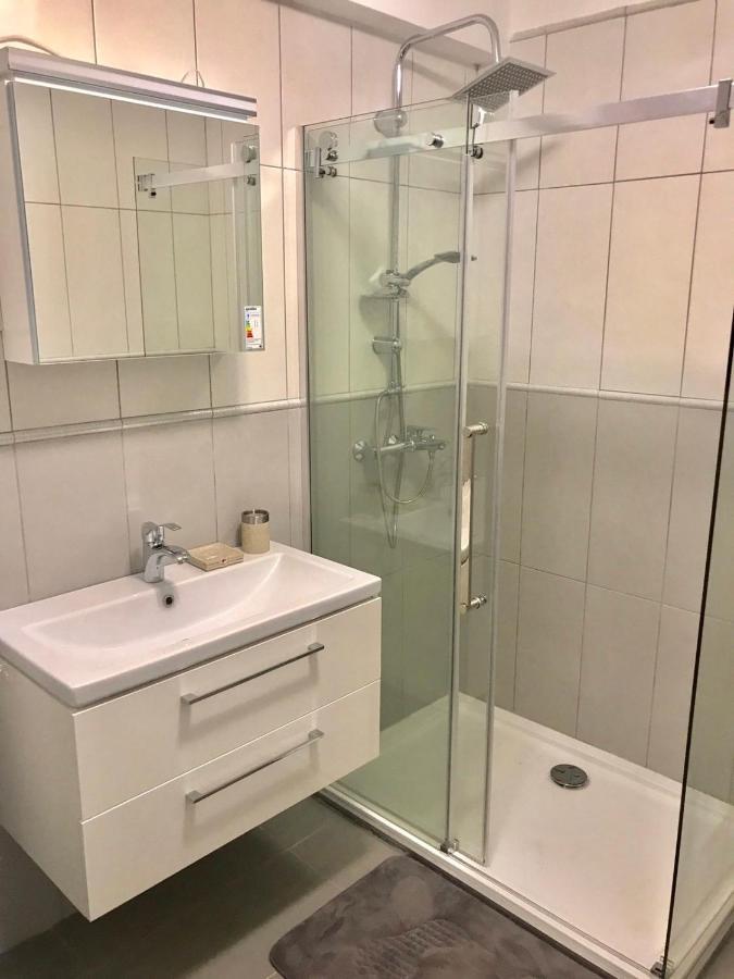Lux Apartments Krasići מראה חיצוני תמונה